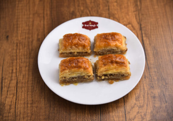 Cevizli Baklava